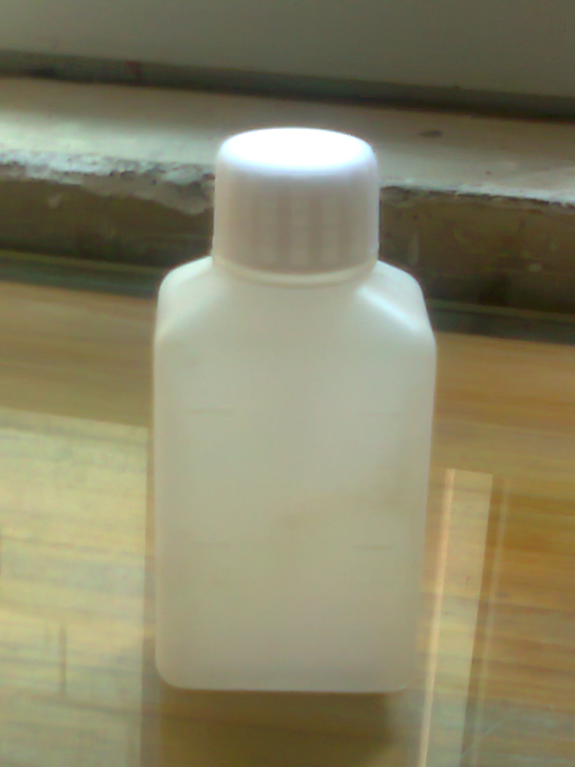 100g小口方扁瓶